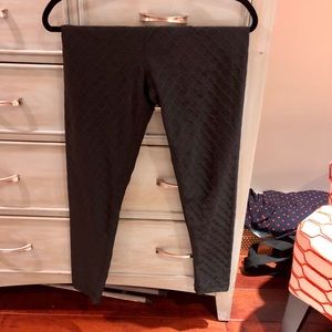 Black Patterned/Textured Leggings